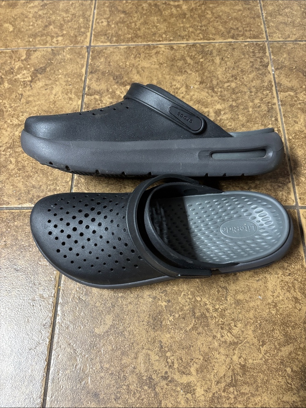 CROCS Black Slip-On Clog men’s 11 - Picture 2 of 7